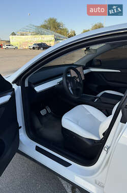 Внедорожник / Кроссовер Tesla Model Y 2023 в 