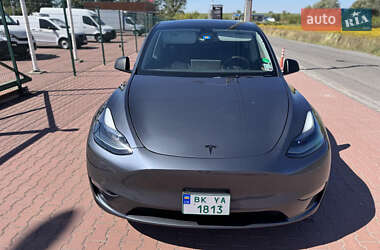 Внедорожник / Кроссовер Tesla Model Y 2022 в 
