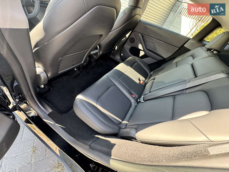 Внедорожник / Кроссовер Tesla Model Y 2024 в Днепре фото 18 Внедорожник / Кроссовер Tesla Model Y 2024 в Днепре