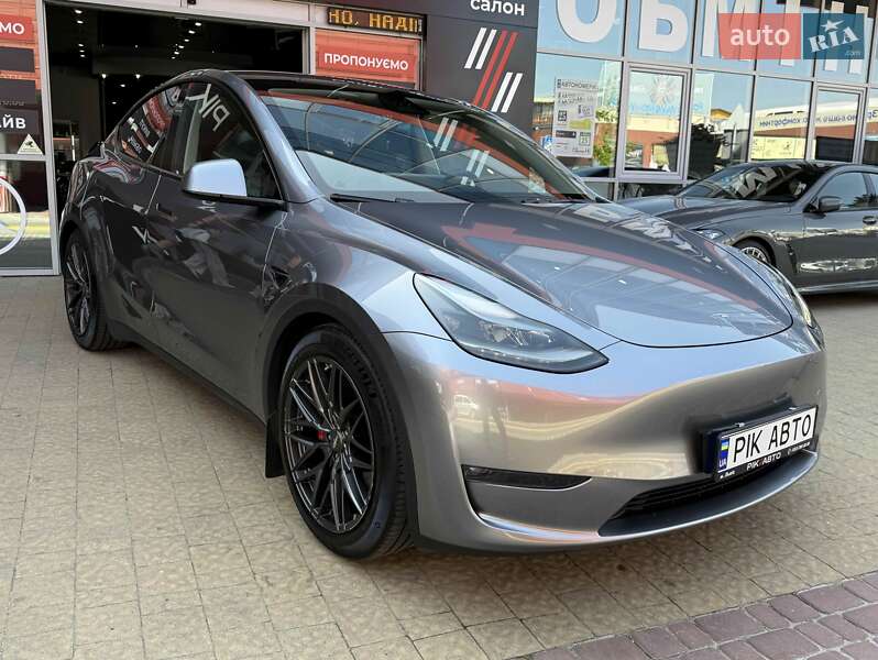 Внедорожник / Кроссовер Tesla Model Y 2023 в Львове