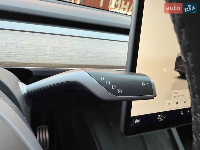 Внедорожник / Кроссовер Tesla Model Y 2023 в Львове