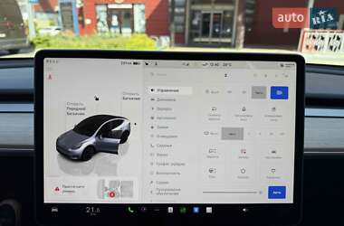 Позашляховик / Кросовер Tesla Model Y 2023 в 
