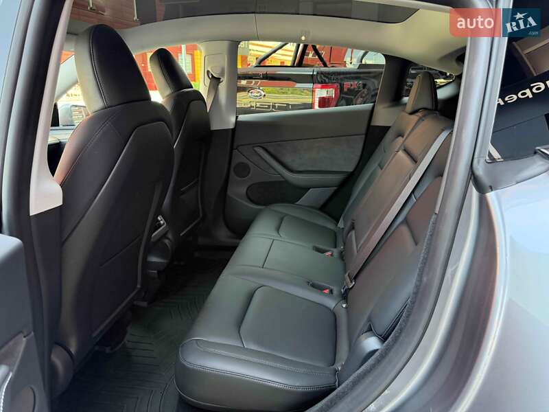 Внедорожник / Кроссовер Tesla Model Y 2023 в Львове