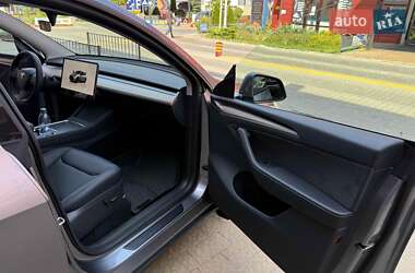 Позашляховик / Кросовер Tesla Model Y 2023 в 