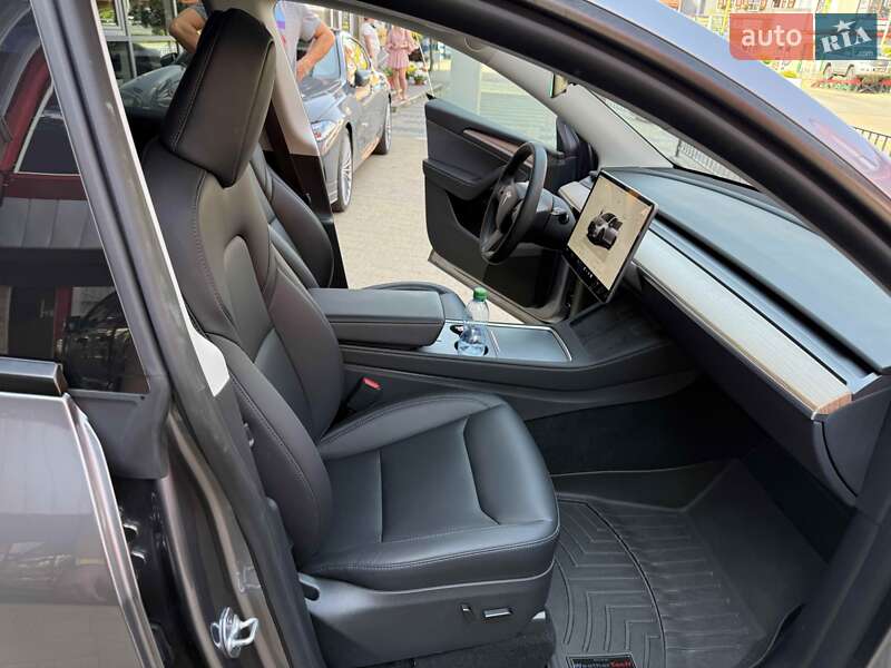 Внедорожник / Кроссовер Tesla Model Y 2023 в Львове