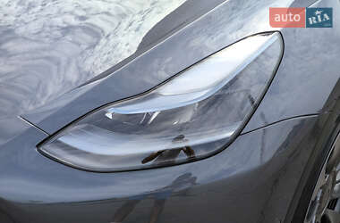 Позашляховик / Кросовер Tesla Model Y 2022 в 