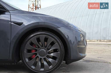Позашляховик / Кросовер Tesla Model Y 2022 в 