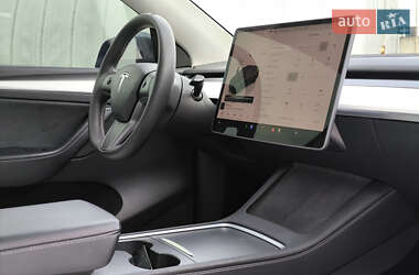 Позашляховик / Кросовер Tesla Model Y 2022 в 