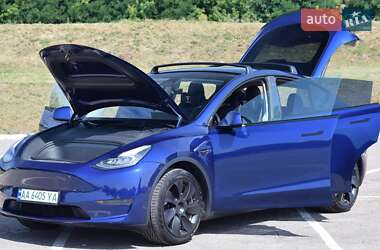 Внедорожник / Кроссовер Tesla Model Y 2021 в 