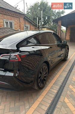 Внедорожник / Кроссовер Tesla Model Y 2022 в 