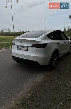 Внедорожник / Кроссовер Tesla Model Y 2021 в 