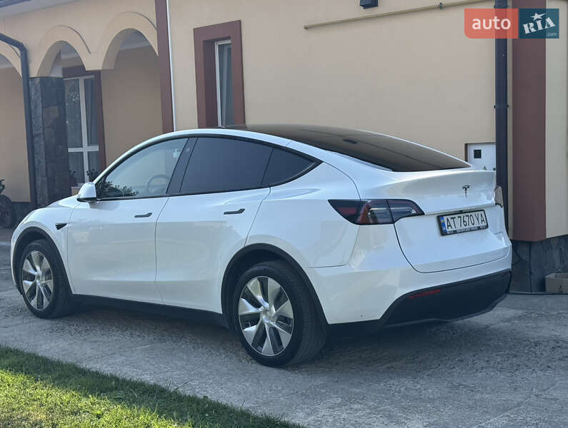 Позашляховик / Кросовер Tesla Model Y 2023 в Івано-Франківську фото 6 Позашляховик / Кросовер Tesla Model Y 2023 в Івано-Франківську