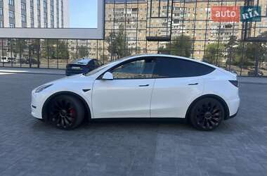 Внедорожник / Кроссовер Tesla Model Y 2021 в 