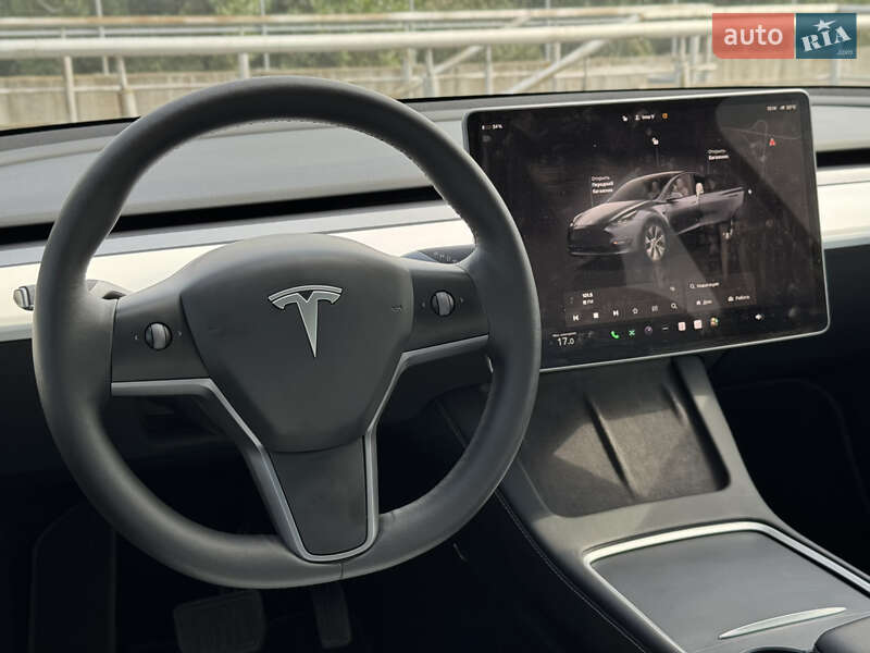 Позашляховик / Кросовер Tesla Model Y 2022 в Києві