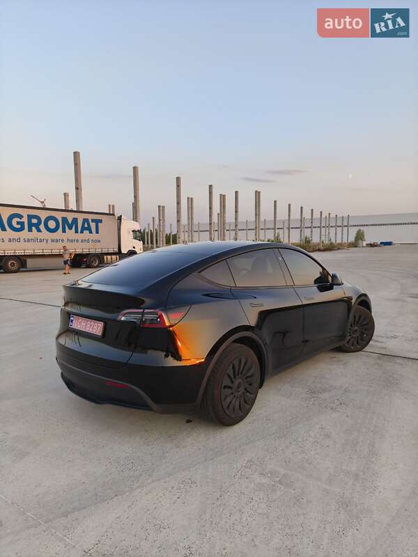 Позашляховик / Кросовер Tesla Model Y 2023 в Коростені