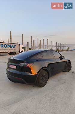 Позашляховик / Кросовер Tesla Model Y 2023 в 