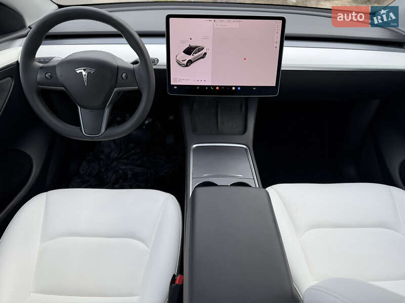 Позашляховик / Кросовер Tesla Model Y 2023 в Києві