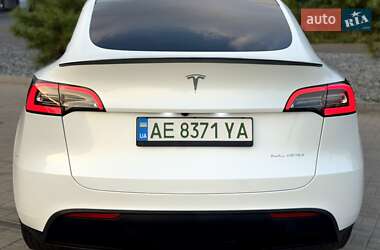 Внедорожник / Кроссовер Tesla Model Y 2024 в 