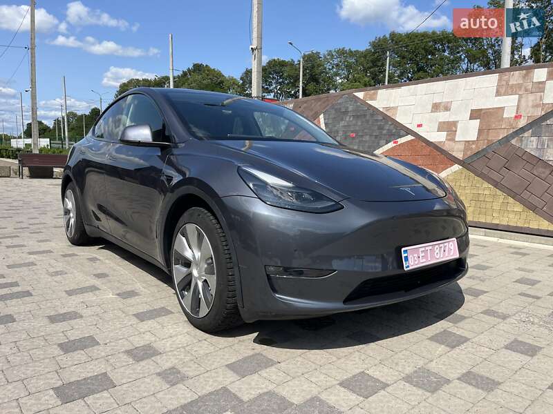 Внедорожник / Кроссовер Tesla Model Y 2021 в Ровно