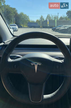 Позашляховик / Кросовер Tesla Model Y 2023 в 
