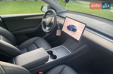 Внедорожник / Кроссовер Tesla Model Y 2023 в Киеве