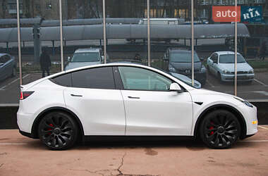 Внедорожник / Кроссовер Tesla Model Y 2022 в 