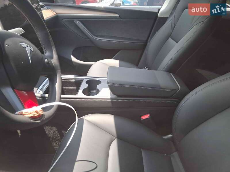 Позашляховик / Кросовер Tesla Model Y 2023 в Хмельницькому