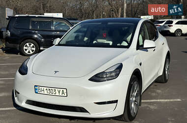 Позашляховик / Кросовер Tesla Model Y 2022 в 