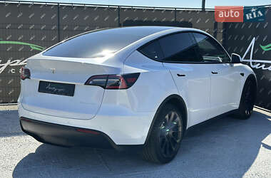 Внедорожник / Кроссовер Tesla Model Y 2021 в 