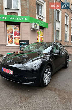 Внедорожник / Кроссовер Tesla Model Y 2023 в Киеве
