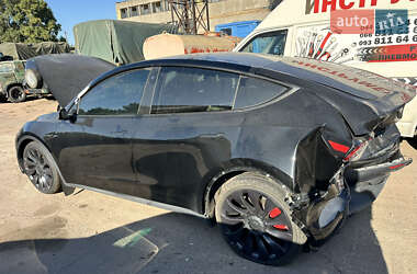 Внедорожник / Кроссовер Tesla Model Y 2021 в 