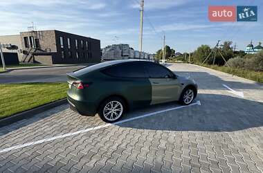 Внедорожник / Кроссовер Tesla Model Y 2024 в 