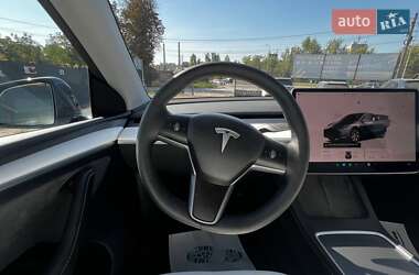 Внедорожник / Кроссовер Tesla Model Y 2023 в 