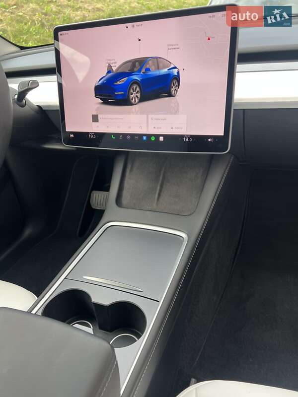 Внедорожник / Кроссовер Tesla Model Y 2023 в Львове