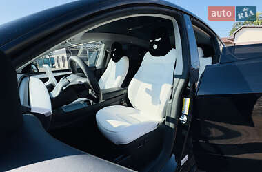 Внедорожник / Кроссовер Tesla Model Y 2024 в Белой Церкви