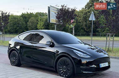 Внедорожник / Кроссовер Tesla Model Y 2021 в 