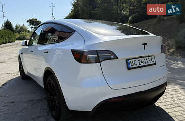 Внедорожник / Кроссовер Tesla Model Y 2024 в 