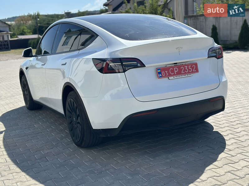 Позашляховик / Кросовер Tesla Model Y 2024 в Вінниці