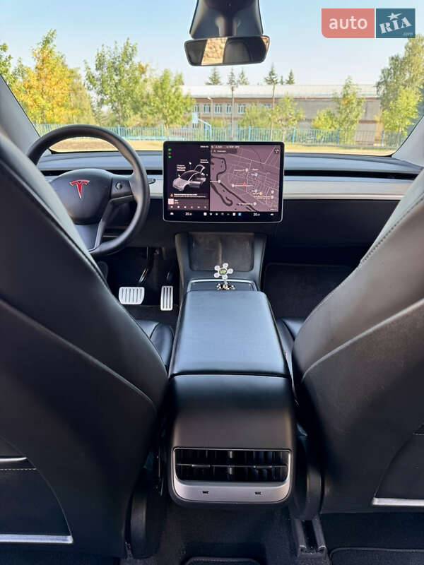 Позашляховик / Кросовер Tesla Model Y 2021 в Харкові фото 35 Позашляховик / Кросовер Tesla Model Y 2021 в Харкові
