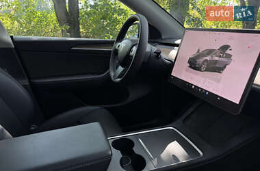 Внедорожник / Кроссовер Tesla Model Y 2023 в 