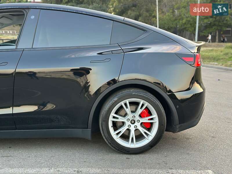 Позашляховик / Кросовер Tesla Model Y 2022 в Кам'янському