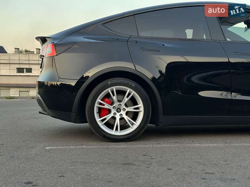Позашляховик / Кросовер Tesla Model Y 2022 в Кам'янському