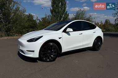 Внедорожник / Кроссовер Tesla Model Y 2022 в 