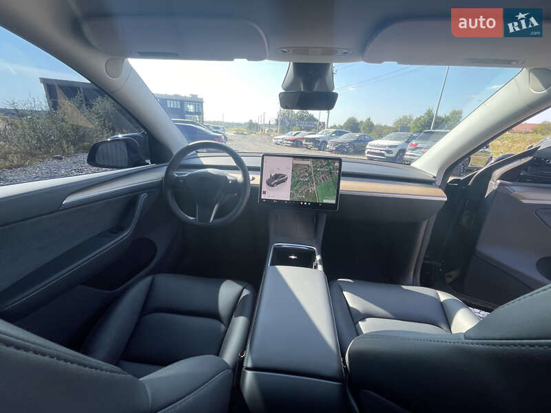 Позашляховик / Кросовер Tesla Model Y 2024 в Львові