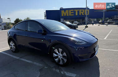 Позашляховик / Кросовер Tesla Model Y 2023 в 