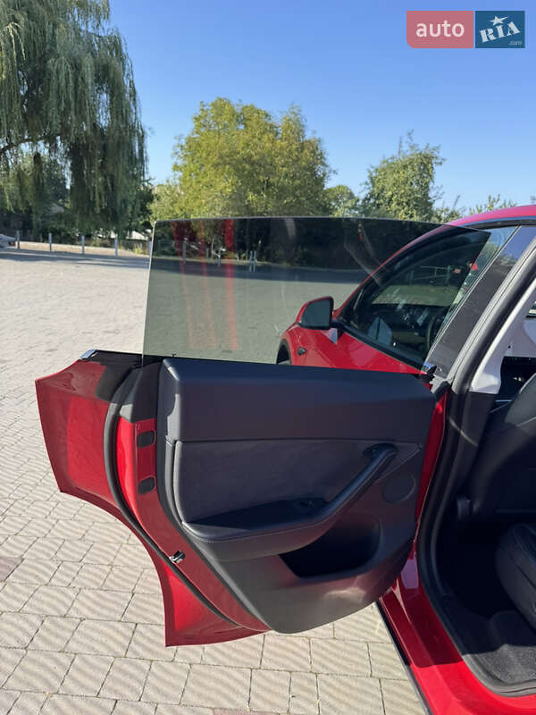 Внедорожник / Кроссовер Tesla Model Y 2021 в Луцке фото 13 Внедорожник / Кроссовер Tesla Model Y 2021 в Луцке