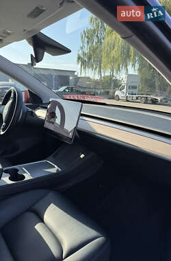 Позашляховик / Кросовер Tesla Model Y 2021 в 