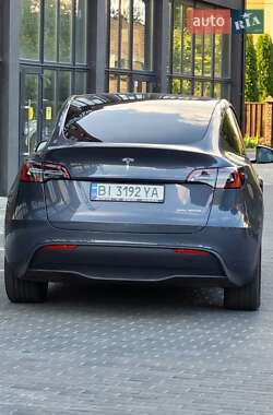 Позашляховик / Кросовер Tesla Model Y 2023 в 