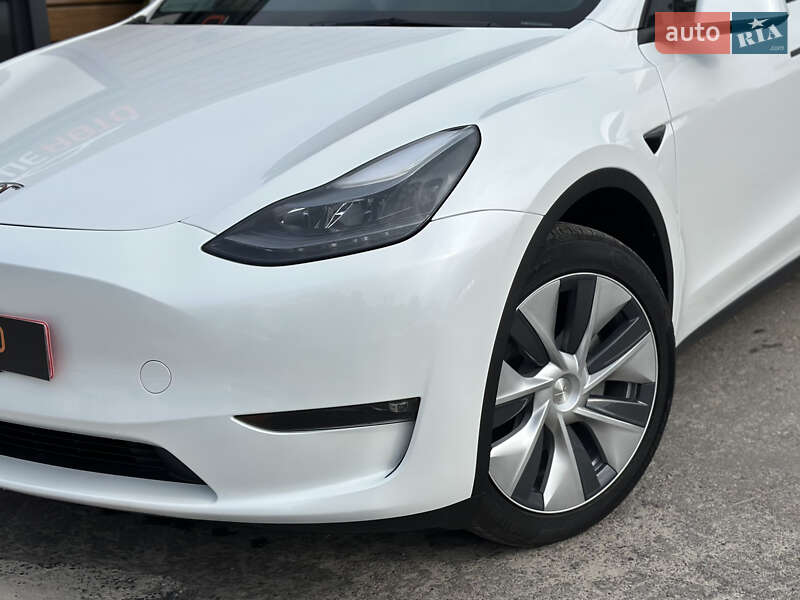 Позашляховик / Кросовер Tesla Model Y 2023 в Шептицькому