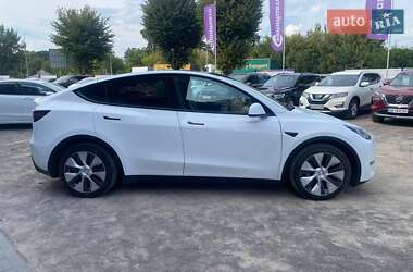 Позашляховик / Кросовер Tesla Model Y 2021 в 